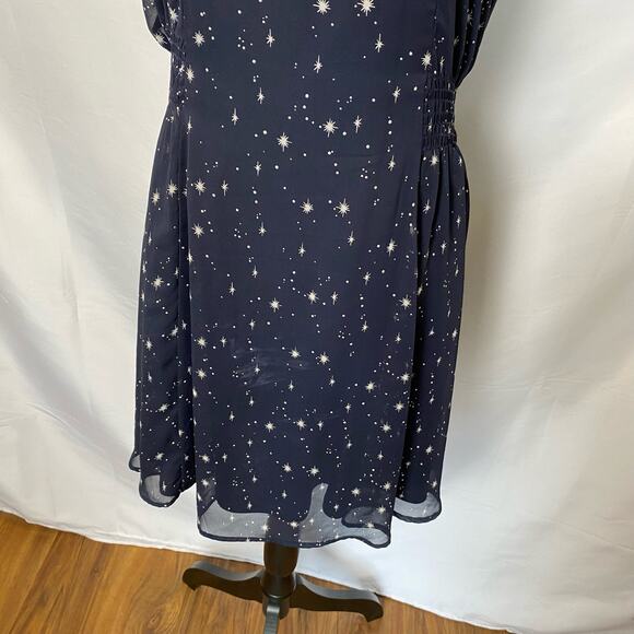 Le Lis Blue Galaxy Star Smocked Waist Casual Flowy Mini Dress Womens - Picture 3 of 11